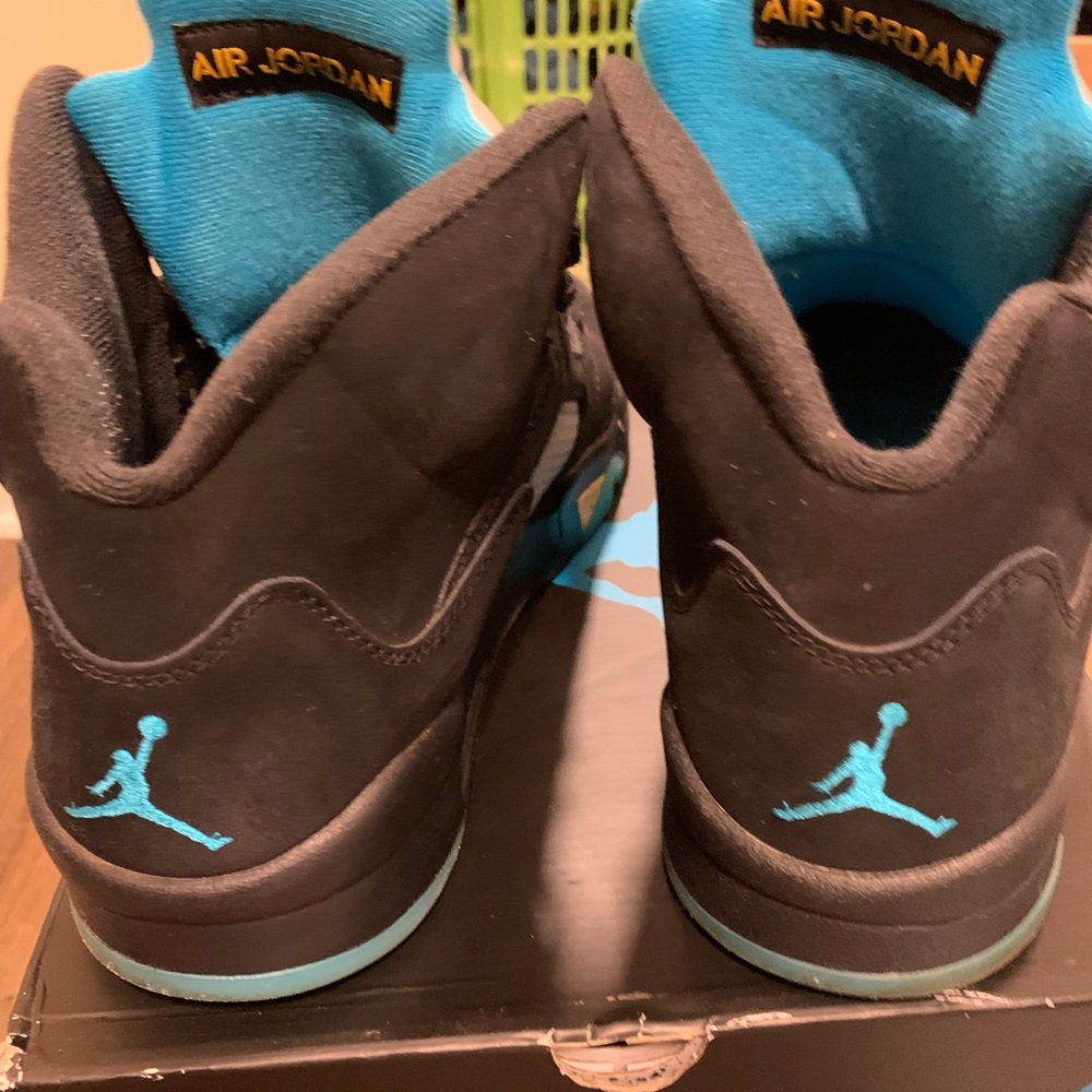 Jordan’s - Picture 2 of 6